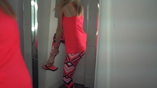 Jenn McAllister feet photo thumbnail