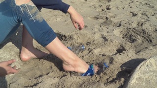 Jenn McAllister feet photo thumbnail