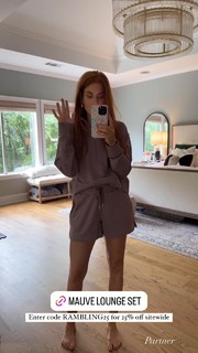 Jenn Todryk feet photo 8