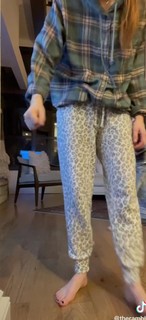 Jenn Todryk feet photo 9