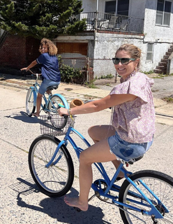 Jenna Bush Hager feet photo thumbnail