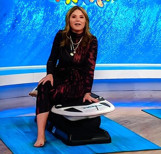 Jenna Bush Hager feet photo thumbnail