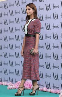 Jenna Coleman feet photo thumbnail