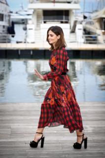 Jenna Coleman feet photo thumbnail