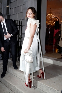 Jenna Coleman feet photo thumbnail