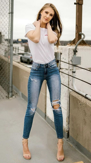 Jenna Compono feet photo 15
