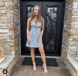 Jenna Compono feet photo 3