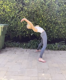 Jenna Davis feet photo thumbnail