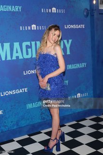 Jenna Davis feet photo thumbnail