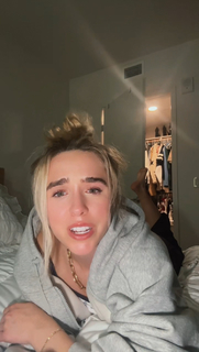 Jenna Davis feet photo thumbnail