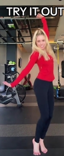 Jenna Davis feet photo thumbnail