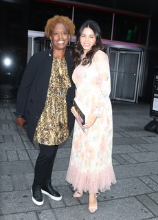 Jenna Dewan feet photo thumbnail