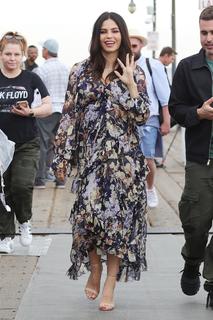 Jenna Dewan feet photo thumbnail