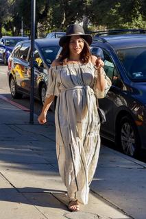 Jenna Dewan feet photo thumbnail