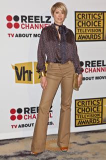 Jenna Elfman feet photo thumbnail