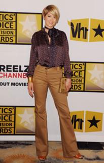 Jenna Elfman feet photo thumbnail