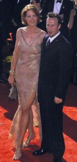 Jenna Elfman feet photo thumbnail