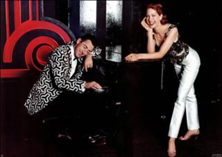 Jenna Elfman feet photo thumbnail