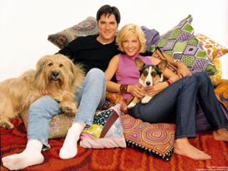 Jenna Elfman feet photo thumbnail