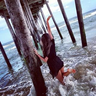 Jenna Ezarik feet photo thumbnail