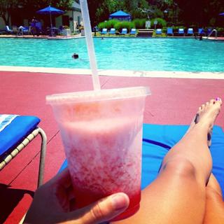 Jenna Ezarik feet photo thumbnail