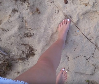 Jenna Ezarik feet photo thumbnail