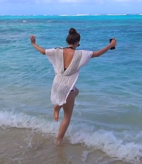 Jenna Ezarik feet photo thumbnail