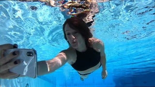 Jenna Ezarik feet photo thumbnail