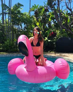 Jenna Ezarik feet photo thumbnail