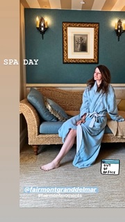Jenna Ezarik feet photo thumbnail