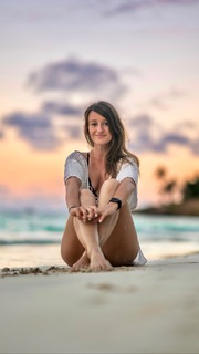 Jenna Ezarik feet photo thumbnail