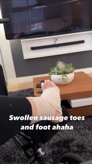 Jenna Ezarik feet photo thumbnail