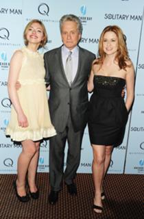 Jenna Fischer feet photo thumbnail