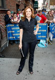 Jenna Fischer feet photo thumbnail