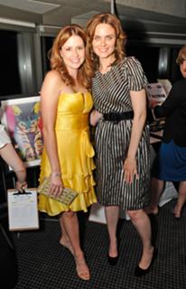 Jenna Fischer feet photo thumbnail