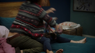 Jenna Fischer feet photo thumbnail