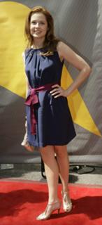 Jenna Fischer feet photo thumbnail