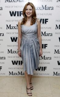 Jenna Fischer feet photo thumbnail