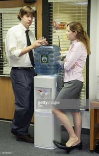 Jenna Fischer feet photo thumbnail