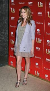 Jenna Fischer feet photo thumbnail
