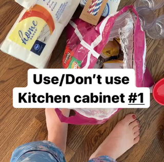 Jenna Fischer feet photo thumbnail