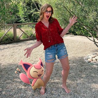 Jenna Fischer feet photo thumbnail