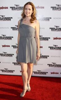 Jenna Fischer feet photo thumbnail