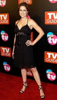 Jenna Fischer feet photo thumbnail