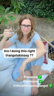 Jenna Fischer feet photo thumbnail