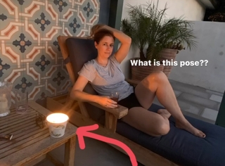Jenna Fischer feet photo thumbnail