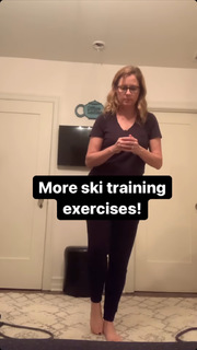 Jenna Fischer feet photo thumbnail