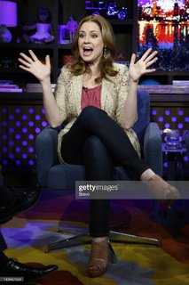 Jenna Fischer feet photo thumbnail