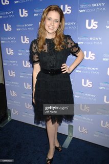 Jenna Fischer feet photo thumbnail