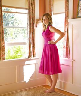 Jenna Fischer feet photo thumbnail